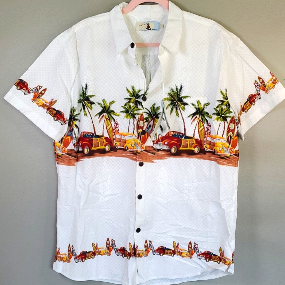 NWT High Surf Mens Vibrant And Fun Tropical Buttoned Shirt. XL